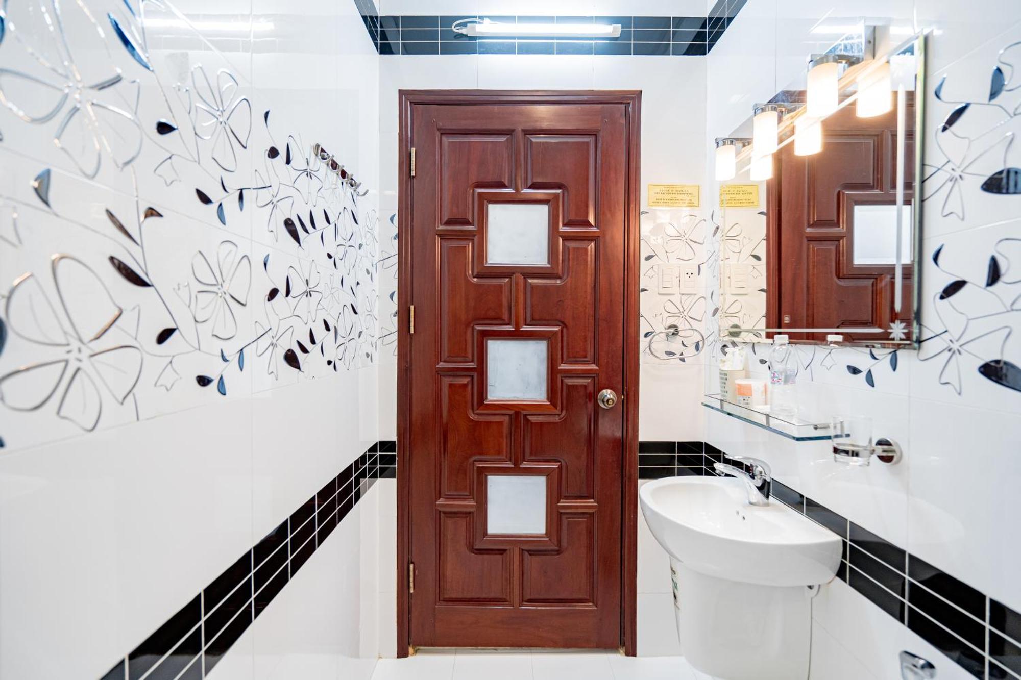 Ben Thanh Retreats Hotel Ho Chi Minh City Exterior photo